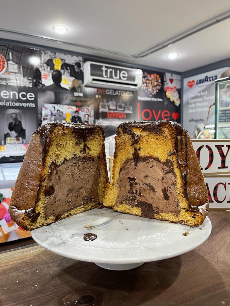 Geladoro - Pandoro filled with Ferrero Rocher