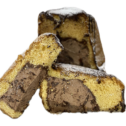 Geladoro - Pandoro filled with Ferrero Rocher